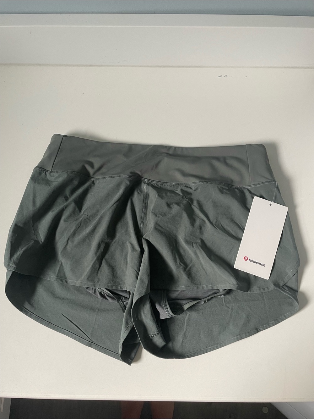 NWT lululemon athletica Speed Up High Rise HR shorts 2.5” mesh vent